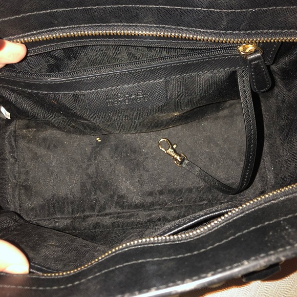 Authentic black Michael Kors purse and wallet - Picture 6 of 8